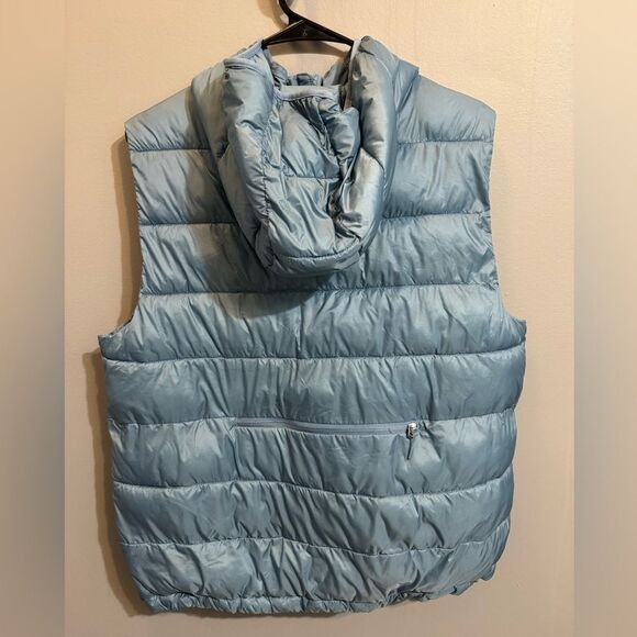 Athleta Aire Puffer Vest - Picture 10 of 13
